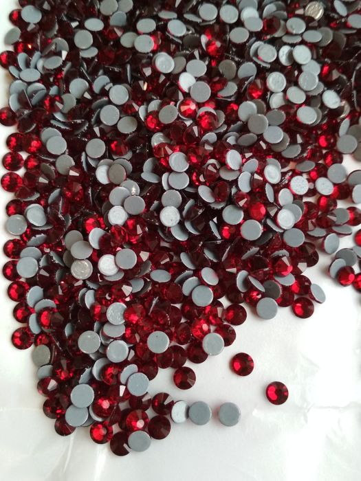 Стразы горячая фиксация, Люкс качество,ss16,ss20,ss30, 100 шт, 1440 шт