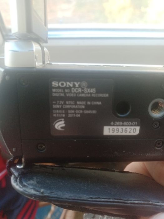 Продам видео камеру сони DSR-Sx45