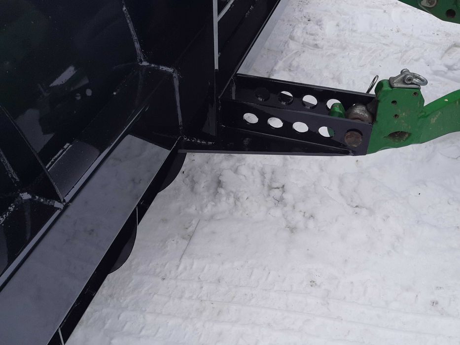 Pług Spych Zgarniacz do śniegu kiszonki obornika paszy 2,25M