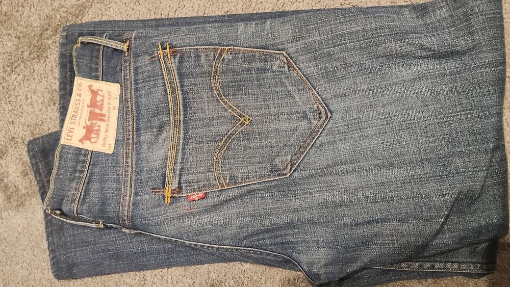 Calças de ganga modelo da Levis