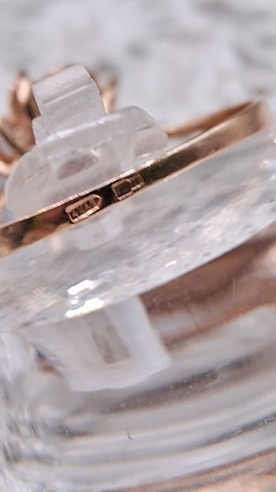 Золота каблучка 585