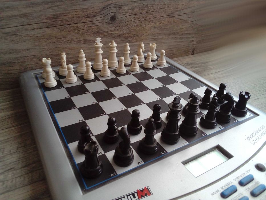 szachy, mówiący partner szachowy millennium