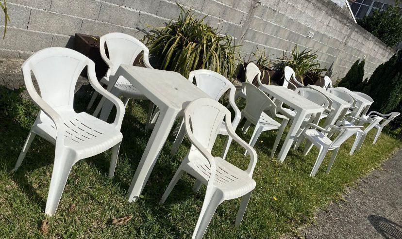 Conjunto de Cadeiras e Mesas de Jardim - 40€ (cada)