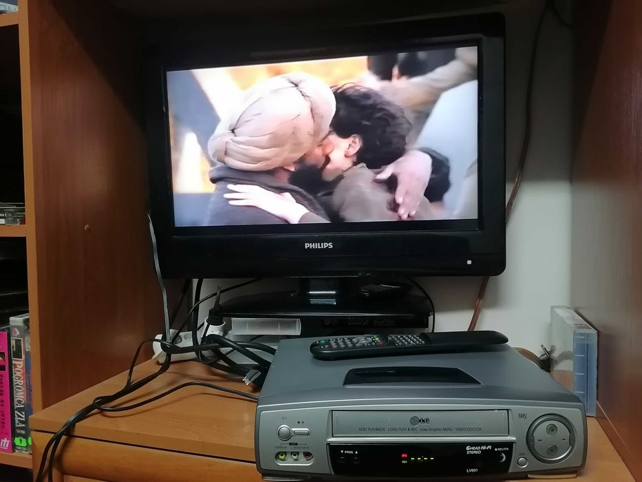 Magnetowid VHS LG LV 901 HI-FI stereo pilot