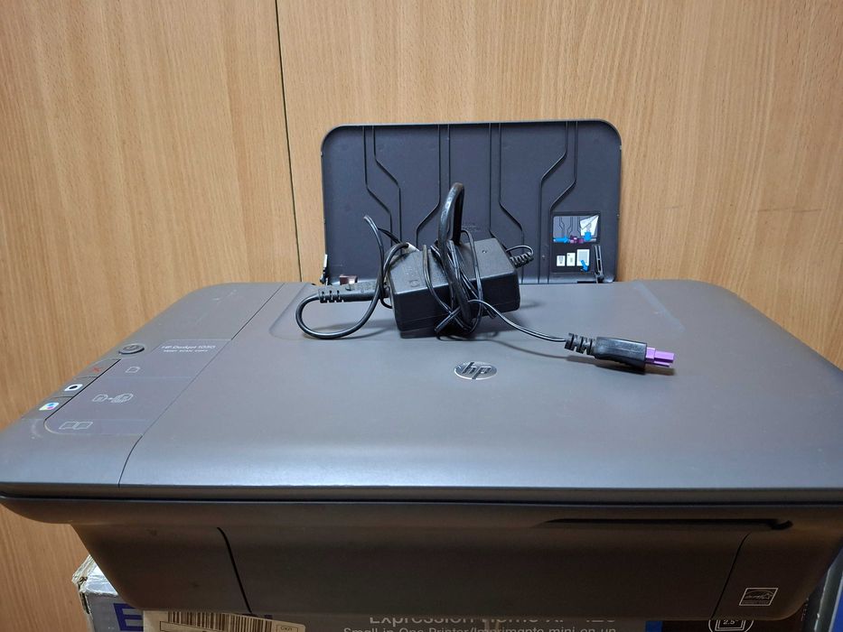 Принтер МФУ HP deskjet 1050