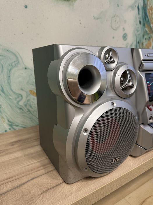 Продам музичний центр