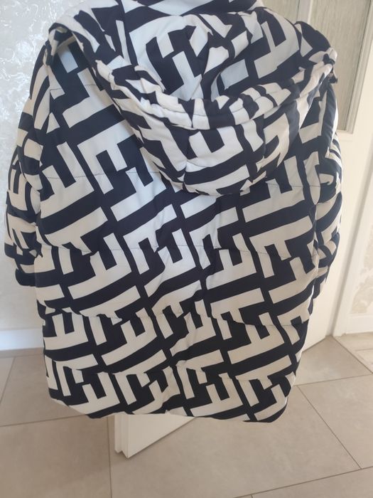 Курточка для дівчинки Fendi 135-148 зріст