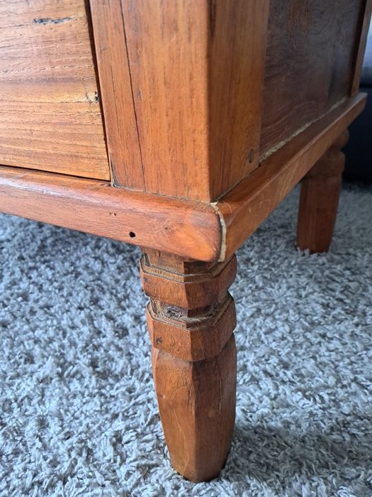 Stolik kawowy drewno orzech