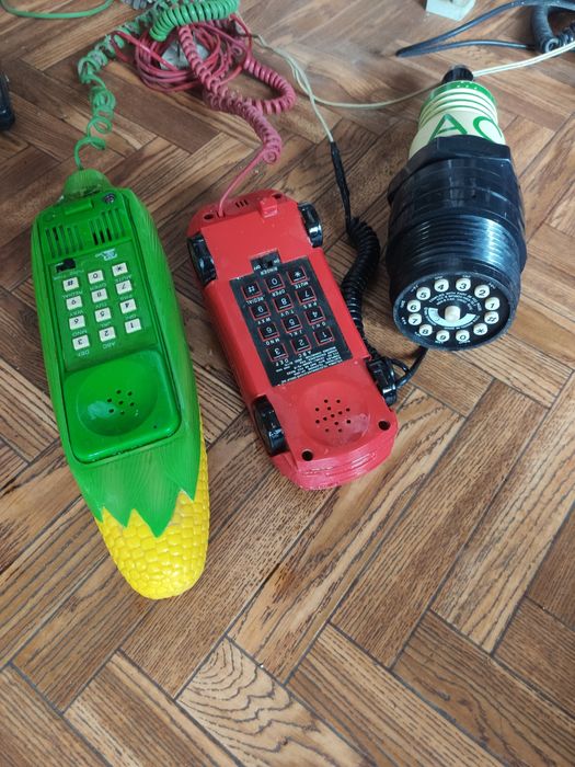 Продам телефоны оригинальные