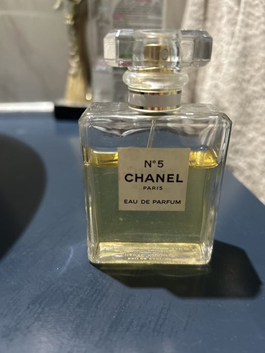 Orginalny perfum z perfumerii