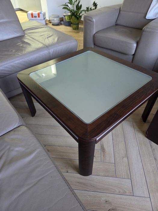Komplet eleganckich mebli salonowych – Kolekcja KLOSE