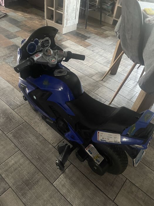 Електричний дитячий мотоцикл (потребує ремонту)