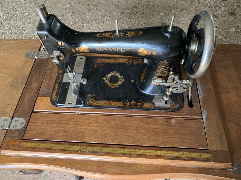 Máquina de costura antiga
