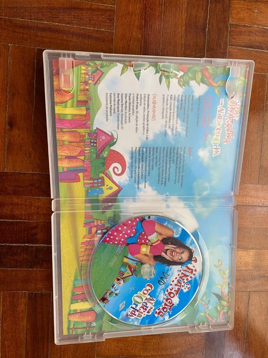 Dvd Xana Toc Toc- Na Aldeia Colorida Almada, Cova Da Piedade