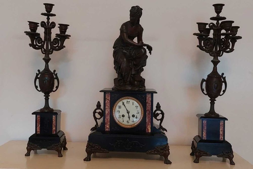 Relógio e dois castiçais antigo