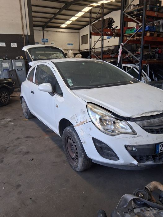 Opel Corsa D viatura para peças