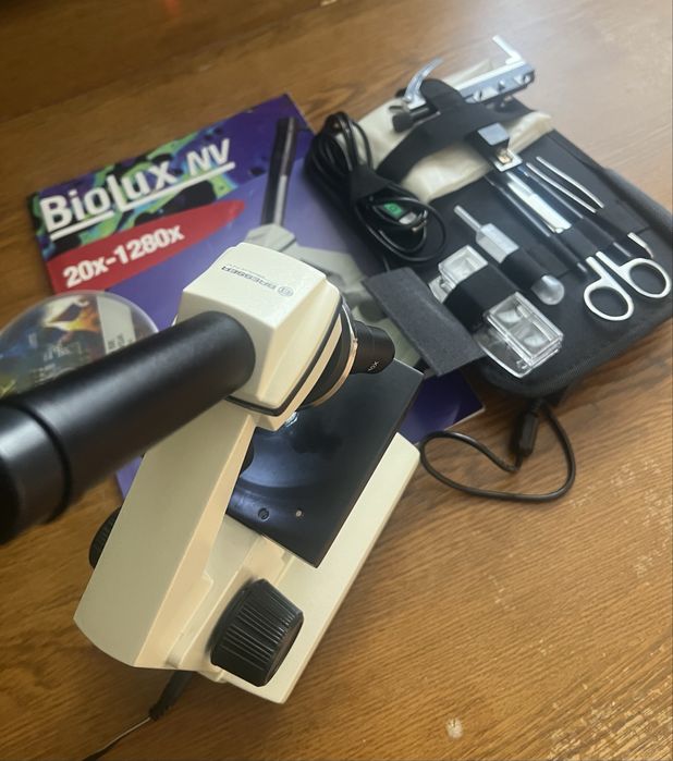 микроскоп Bresser Biolux NV 20x-1280x