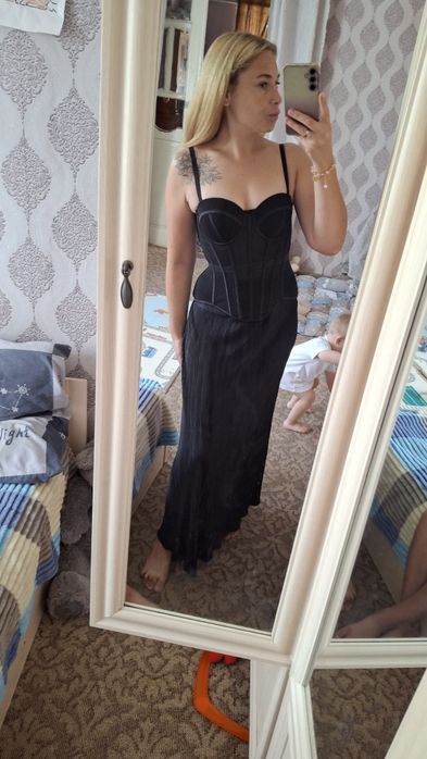 Продам корсет та спідницю плісе