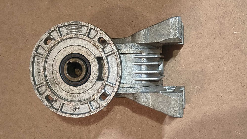 Reduktor / przekładnia BONFIGLIOLI VF 49A