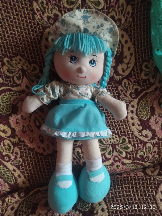 Кукла не дорого.