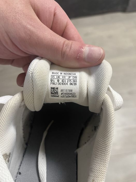 Продам кеды Adidas advantage base