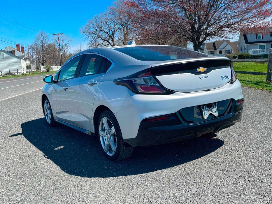 Chevrolet Volt LT      2016