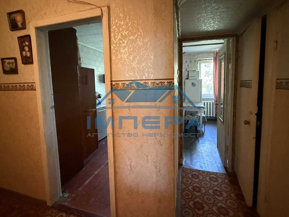 Продаж 4кімнатна квартира під ремонт на Алмазному