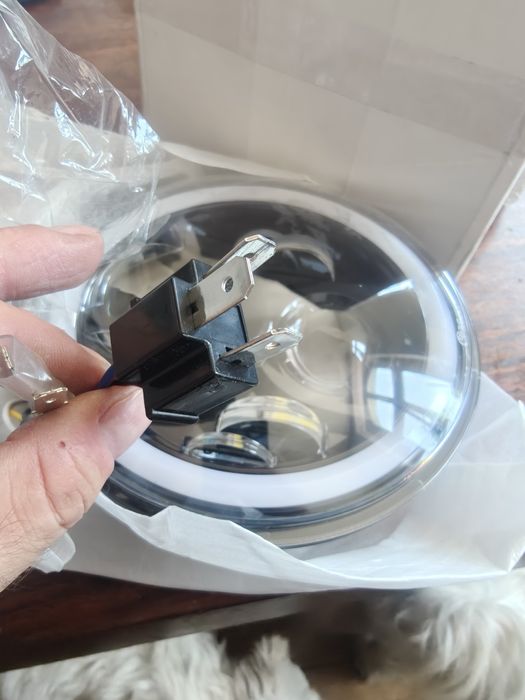 2 nowe reflektory LED 7'