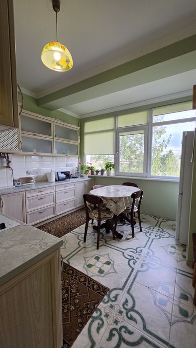 Однокімнатна новобудова на Полєтаєва