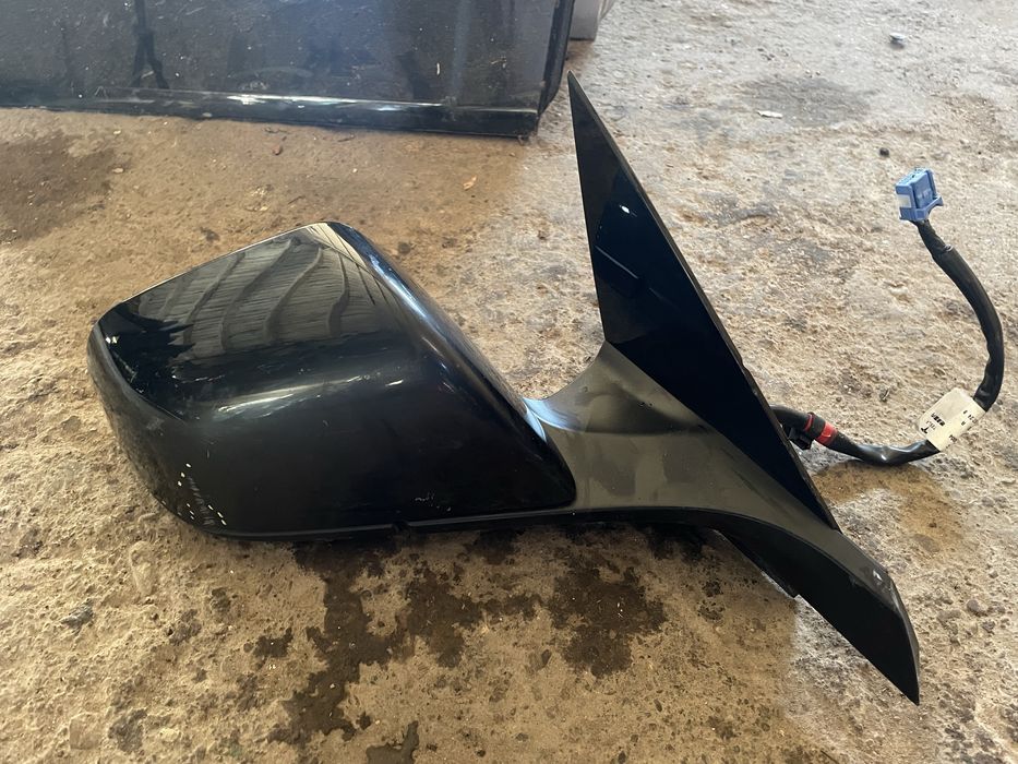 Дзеркало R Model 3 TesLa в зборі