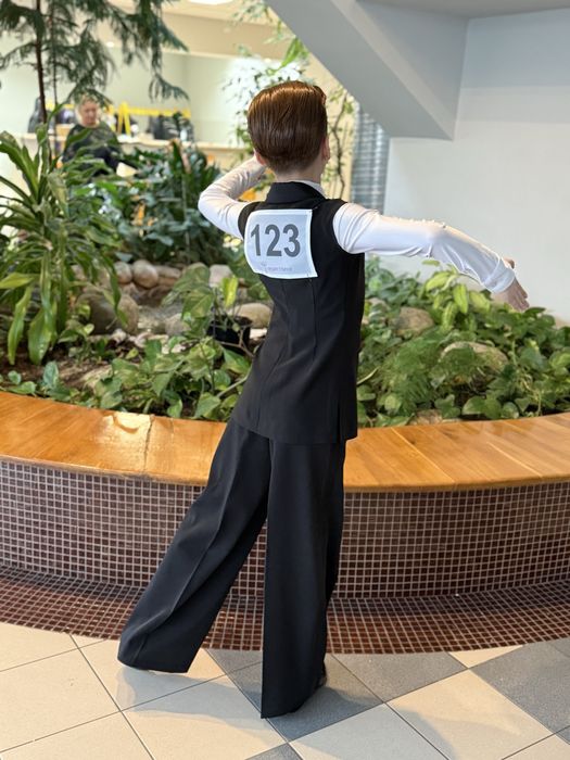 Kamizelka do tańca towarzyskiego 146 cm