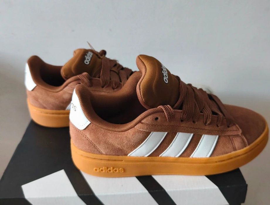 Buty marki Adidas