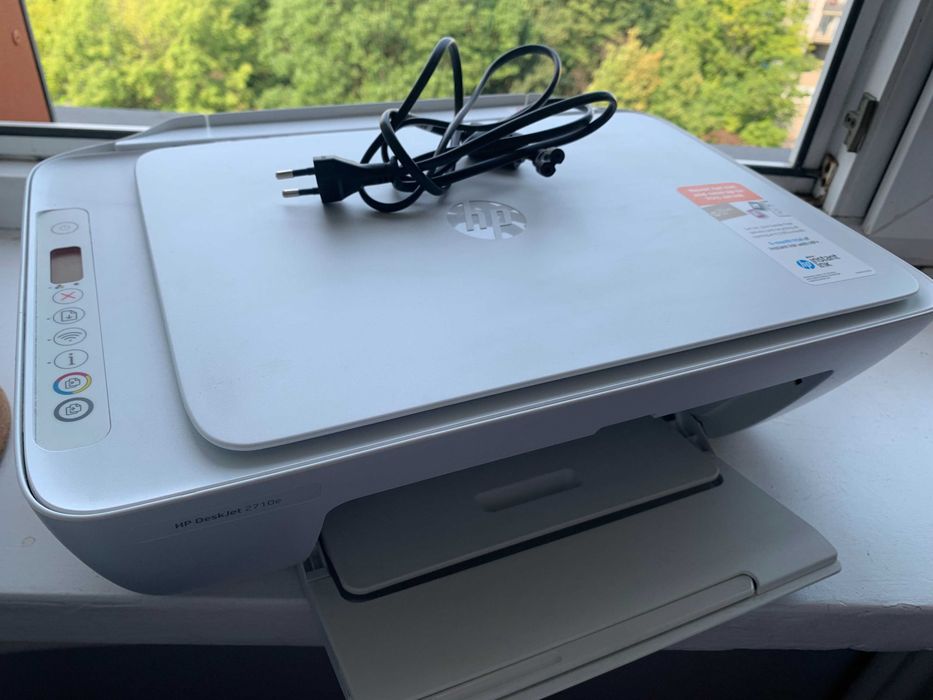 Urządzenie wielofunkcyjne HP Deskjet 2710e