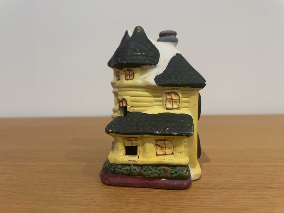 Ceramiczny domek