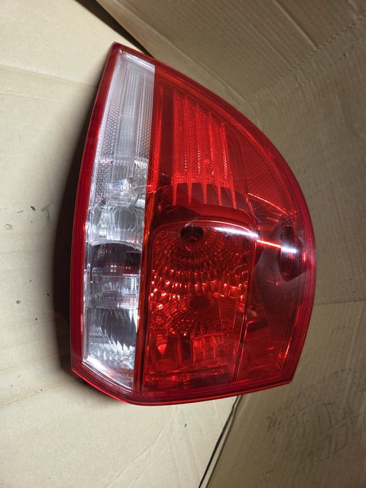 Lampa tyl vw golf 5 kombi