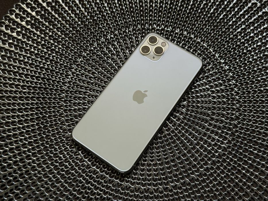 Apple Iphone 11 Pro Max 256GB Silver Neverlock Батарея 85%