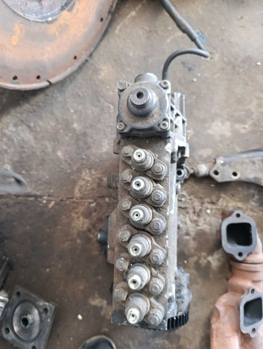 Продам паливний насос ман д 2866лф20