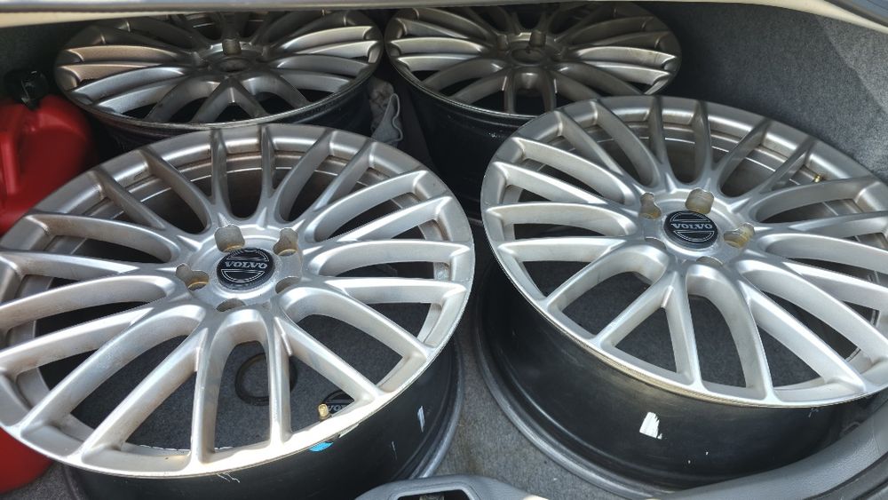 Felgi 18" 8J 5x108 Inovit