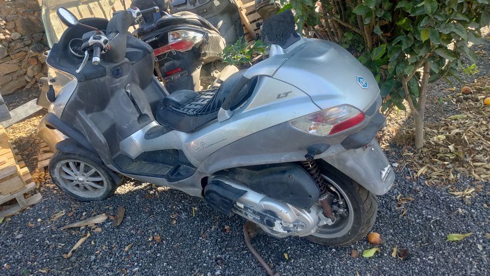 Piaggio MP3 400LT