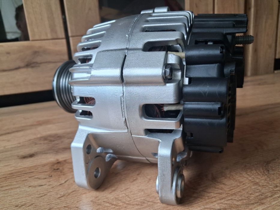 Alternator Valeo 110A A1 A3 1.6 1.9 2.0TDI  Octavia II Caddy3