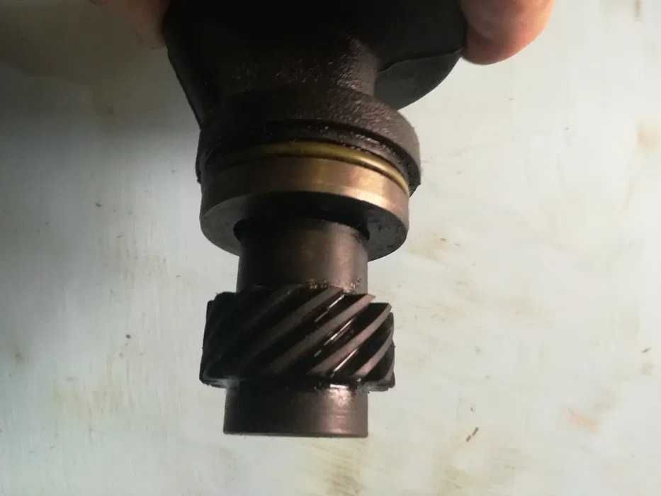 Вакуумный насос Ауди А4, Фольксваген Гольф 3, Пассат Б4, Б5