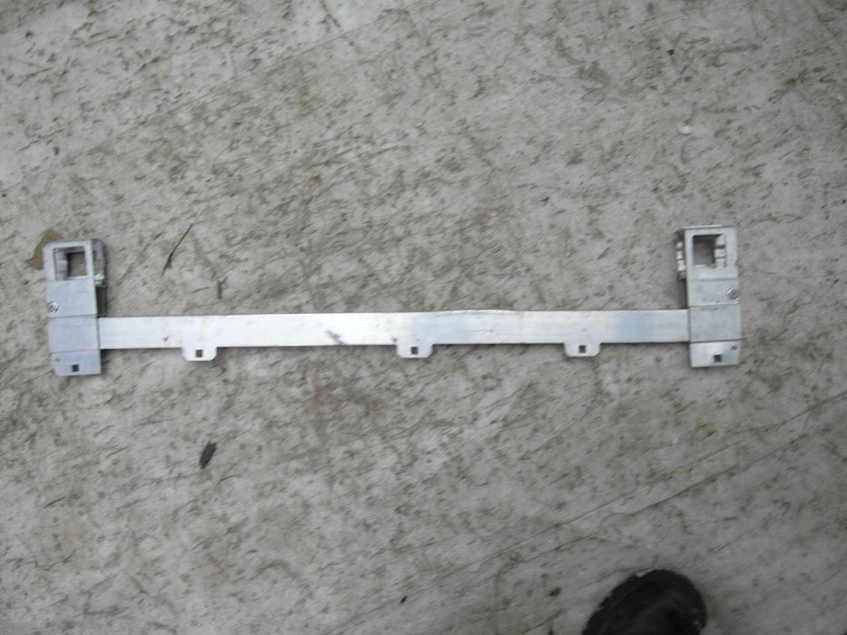 bmw x1 f48 dolna belka przednia
