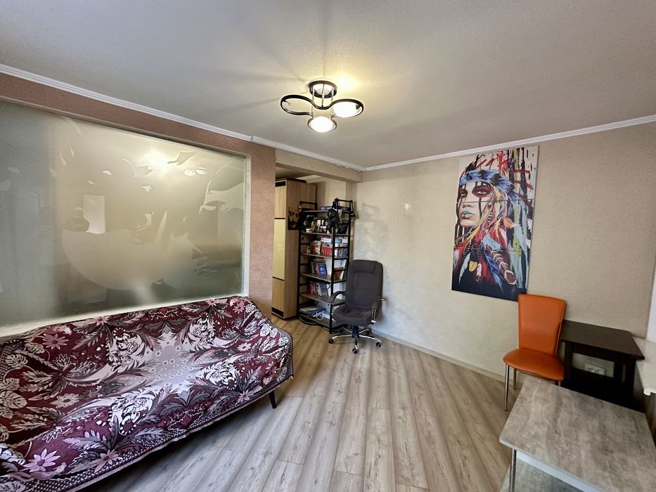 Продам часть дома индивидуальное отопление метро Левада