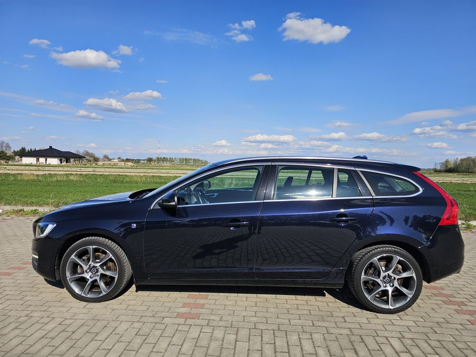 Volvo V60 2.0 diesel 2016r. Polski salon.  Bez wkładu