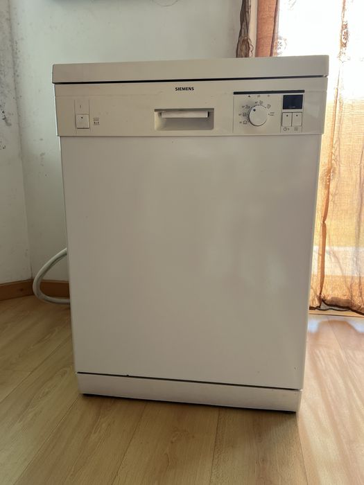 Máquina de Lavar Louça Siemens – Sistema Auto 3in1 – Excelente Estado