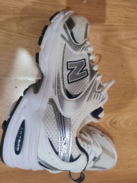 New Balance 530 Branco/Prata. N°41