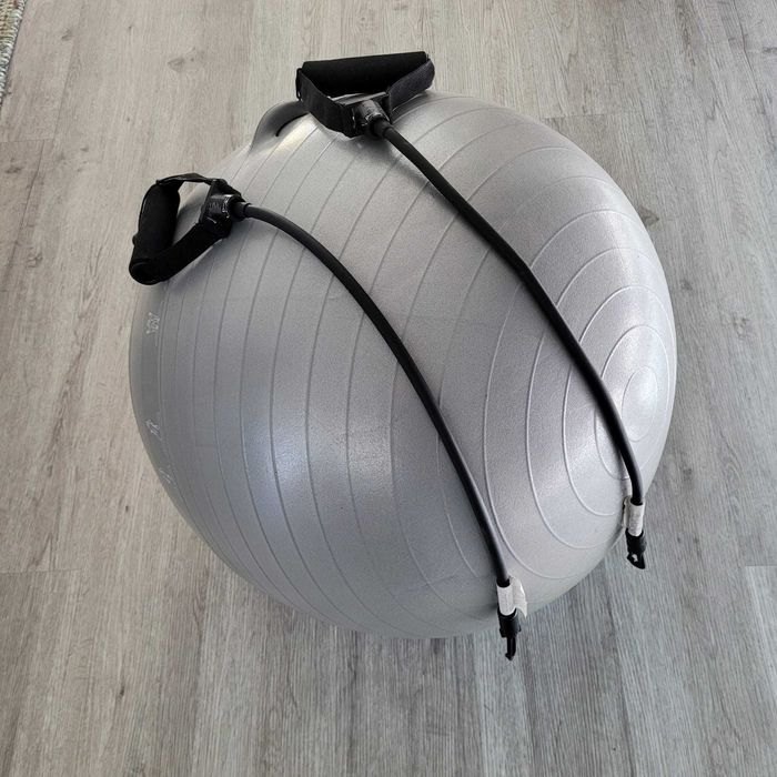 Pilates Ball / Yoga / Training / Pregnancy Exercise Ball in Excellent Condition64284805538179122