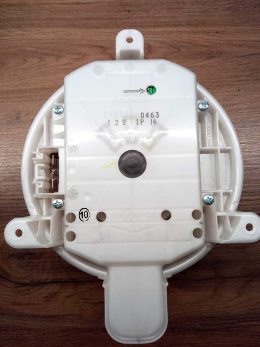 Wentylator dmuchawa nawiewu Lexus CT200H 11-20r. Do regeneracji.