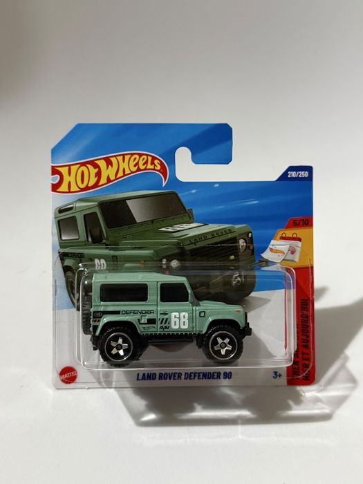 Miniatura Hot Wheels Land Rover Defender 90