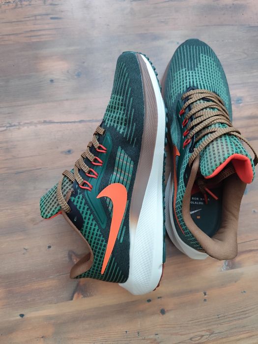 Nike Air Zoom Pegasus 39 A I R Hola LOU
    0
    1
    2
    3
    4